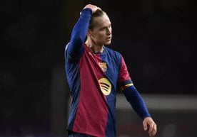 Барселона жамоаси ярим ҳимоячиси Френки де Йонг жамоанинг