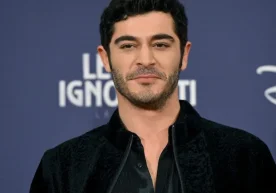 Кўплаб машҳур фильмлари орқали Ўзбекистонда ҳам танилган