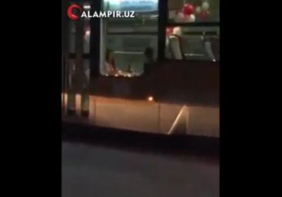 Мана, дабдаба! Самарқандда йигит қизнинг қўлини сўраш учун трамвайни ижарага олди (Видео) фото