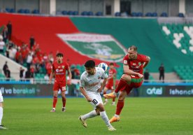 Superliga. “Bunyodkor” so‘nggi daqiqalarda “Lokomotiv”dan g‘alabani tortib oldi фото