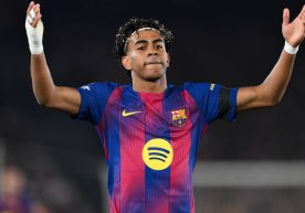 Юный и талантливый нападающий “Барселоны” Ламин Ямал вышел