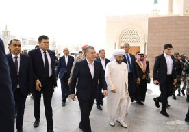 Shavkat Mirziyoyev saudiyalik olimlar bilan islom dini tarixi haqida fikr almashdi фото