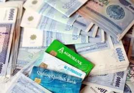 Фото: «Xabar.uz» Ҳужжат билан ислом банк иши ва молияси