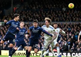 Англия Премьер-лига 24-туридаги учта ўйин бир пайтнинг