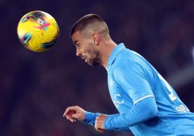 Италиянинг «Наполи» клуби Италия Суперкубоги ярим финалида