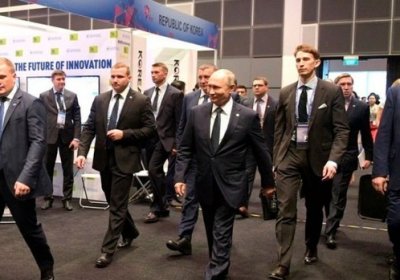 Putin Singapurda metallqidirgich ramkasidan o‘tishga majbur qilindi (video) фото