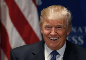 АҚШ вакиллар палатаси аъзоси Зо Лофгрен АҚШ Президенти