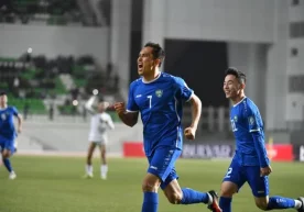 Ўзбекистон терма жамоаси ярим ҳимоячиси Отабек Шукуров