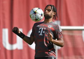 Нападающий мюнхенской «Баварии» Серж Гнабри находится на