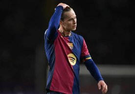 «Барселона» спорт директори Деку яримҳимоячи Френки де