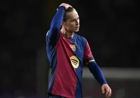 «Барселона» спорт директори Деку яримҳимоячи Френки де