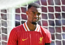 Ливерпул ярим ҳимоячиси Райан Гравенберх Каталониянинг