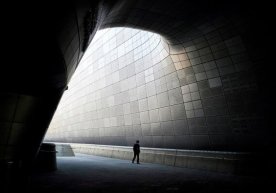 Фото: Reuters Сўнгги кунларда янги турдаги коронавирус
