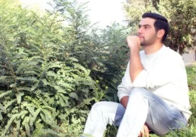 – Шеърларингизда шунақанги сўзларни ишлатасизки, ҳатто