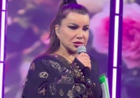 Şarkıcı Yulduz Usmonova'ya, 32 yıl önce seslendirdiği
