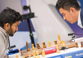 Нодирбек Абдусатторов жаҳон чемпиони Гукеш устидан қўлга
