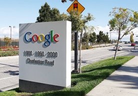 Google расман Alphabet холдинг компаниясининг бир қисмига