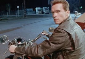 1. Унинг отасининг исми Алоис. 2. У биринчи марта 13 ёшида