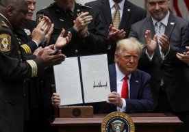 Foto: REUTERS/Leah Millis AQSH prezidenti Donald Tramp 16