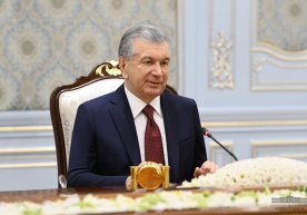 Shavkat Mirziyoyev Mavlud Chovusho‘g‘li boshchiligidagi delegatsiyani qabul qildi фото