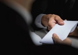 Surxondaryo viloyati Termiz tumanida maktab direktori pora