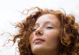 Гемоглобин кўрсаткичи тушиб кетиши сурункали чарчоқ,