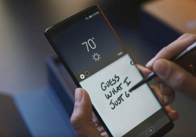 Samsung янги рекламасида iPhone эгаларини “мазаҳ қилди” фото