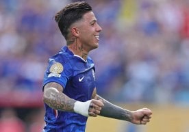 Лондоннинг "Челси" клуби ярим ҳимоячиси Энсо