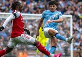 Le défenseur de l'équipe nationale