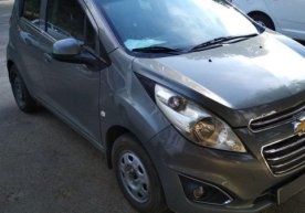 Toshkent viloyatida avtomashinani egasining ko‘z o‘ngida olib qochib ketgan shaxs ushlandi фото