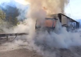 Фото: МЧС В перевале «Камчик» в грузовом автомобиле марки