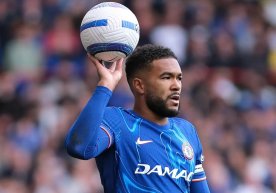 Челсининг ҳимоячиси ва сардори Рис Жеймс