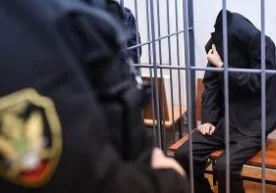 Sud Abror Azimovni hibsga oldi фото