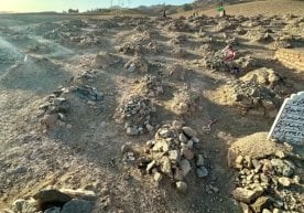 Афғонистонда кўплаб болалар очликдан ҳаётдан кўз юммоқда.