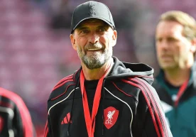 Former Liverpool midfielder Danny Murphy has urged the