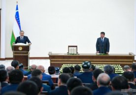 Шавкат Мирзиёев: «Ҳудудлардаги раҳбарлар «қотиб қолган» фото