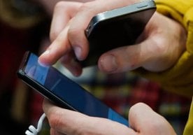 Ҳозирги замонда смартфонлар инсон ҳаётининг ажралмас