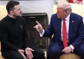 Trump won't restore aid to Ukraine until Zelensky resigns фото