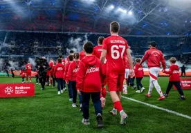 Futbol eksperti Aleksandr Bubnov Rossiya terma jamoasining
