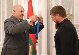 Belarus prezidenti Aleksandr Lukashenko Checheniston