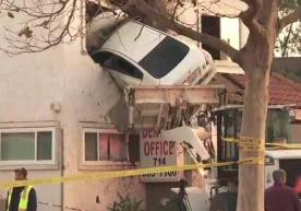 Американинг Санта-Ана шаҳрида автоулов ҳайдовчиси