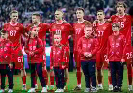 Россиялик мураббий Валерий Непомнящий Камерун терма