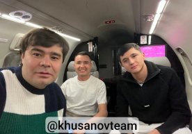 Abdukodir Khusanov Arrives in Manchester фото