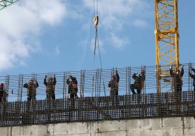 Россияда иқтисодиётни риовжлантириш учун мигрантлар зарурлиги айтилди фото