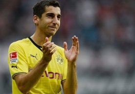 Германия чемпионатида тўп сураётган футболчилар ўртасида