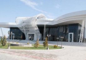 Qarshi shahrida ko‘p tarmoqli suzish havzasi va zamonaviy