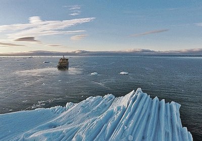 Амирликларга улкан айсберг етказиш режалаштирилмоқда фото