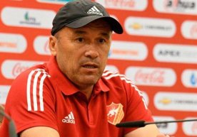 Рўзиқул Бердиев: "Мухлисларсиз футбол завқини йўқотаркан" фото