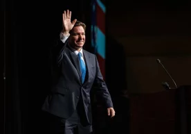 Фото: The New York Times Флорида губернатори Рон ДеСантис