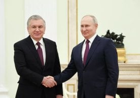 Владимир Путин Кремлда Шавкат Мирзиёев билан суҳбатлашди фото